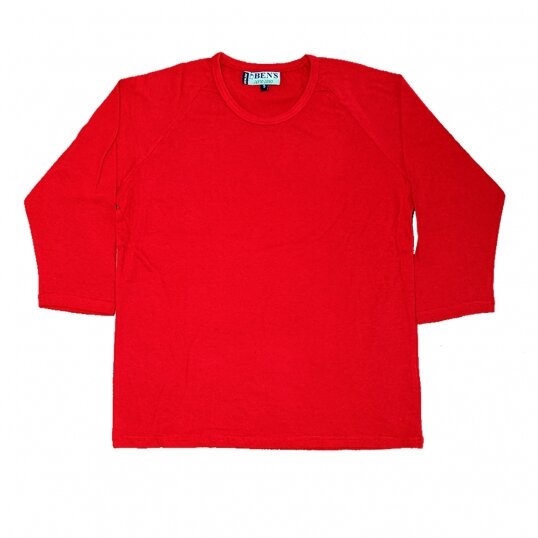 חולצה אדומה שרוול שלוש רבעים